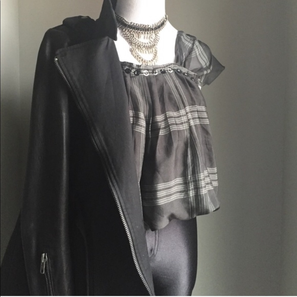 Leon Max 100% Silk Top with ruffled sleeves